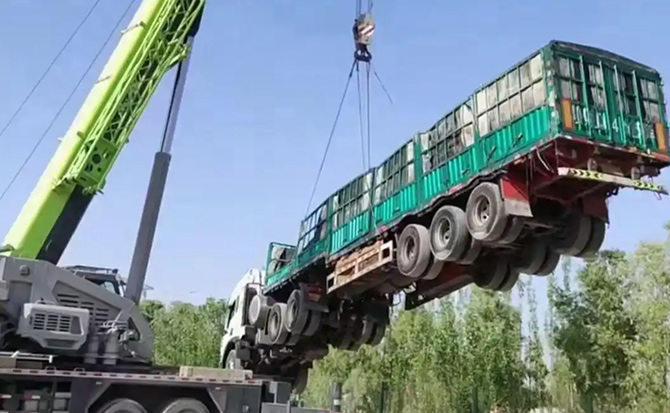 炎陵道路脱困救援案例