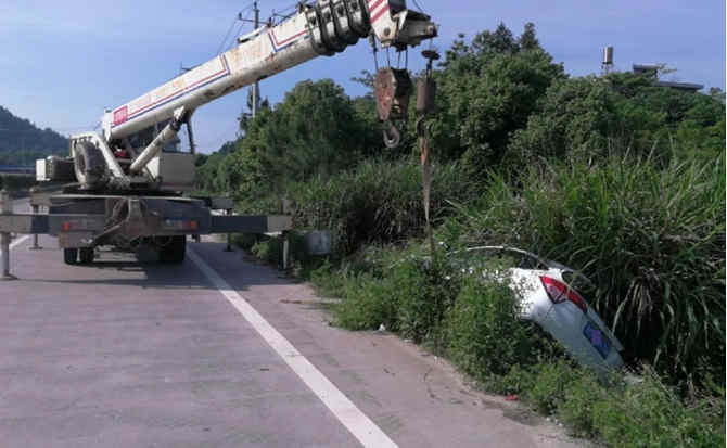 炎陵重载吊车救援 炎陵重载吊车救援